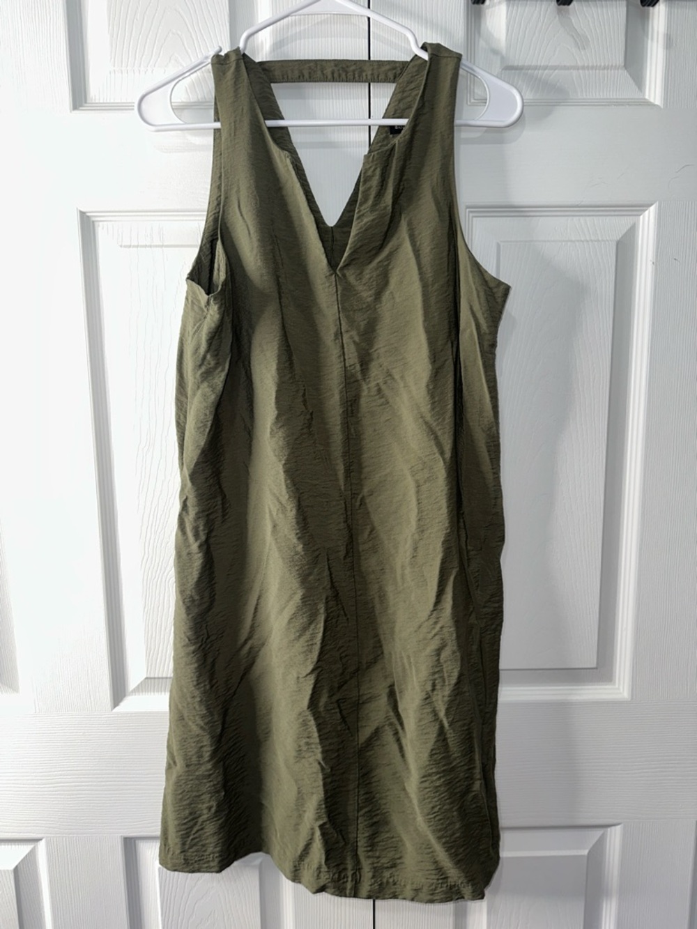 Banana Republic Olive Green Sleeveless V-Neck Midi Dress